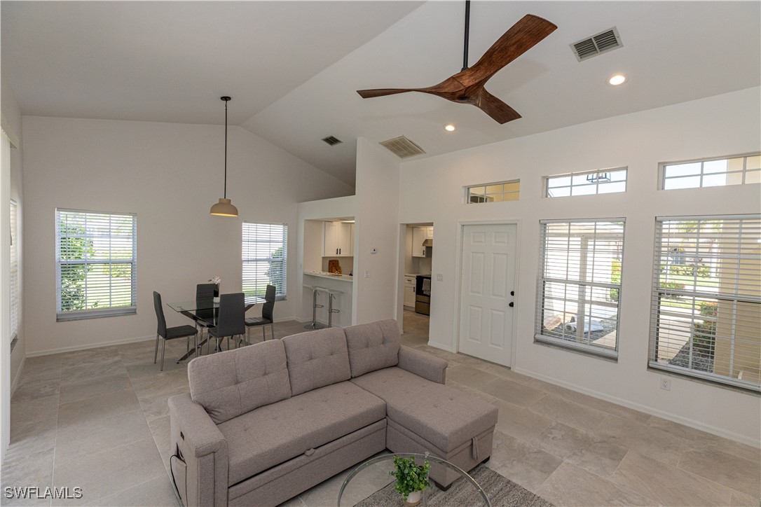 2 Bed SingleFamilyResidence for Sale in North Fort Myers, FL — photo 6
