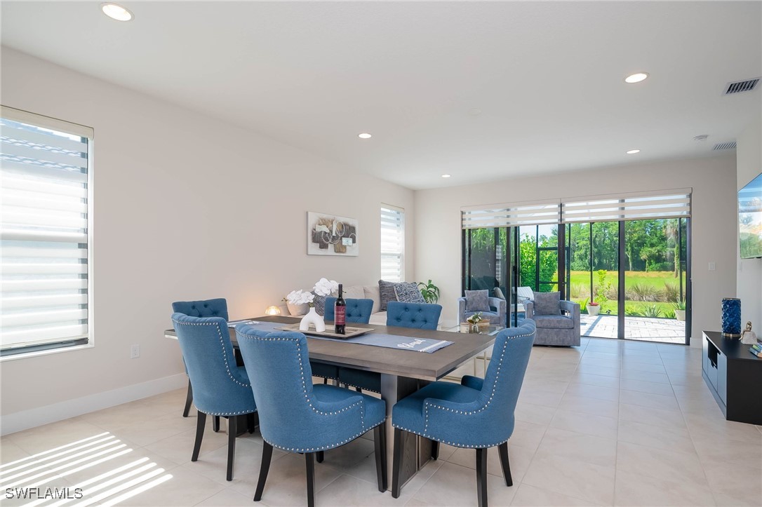 3 Bed SingleFamilyResidence for Sale in Silverwood, FL — photo 6