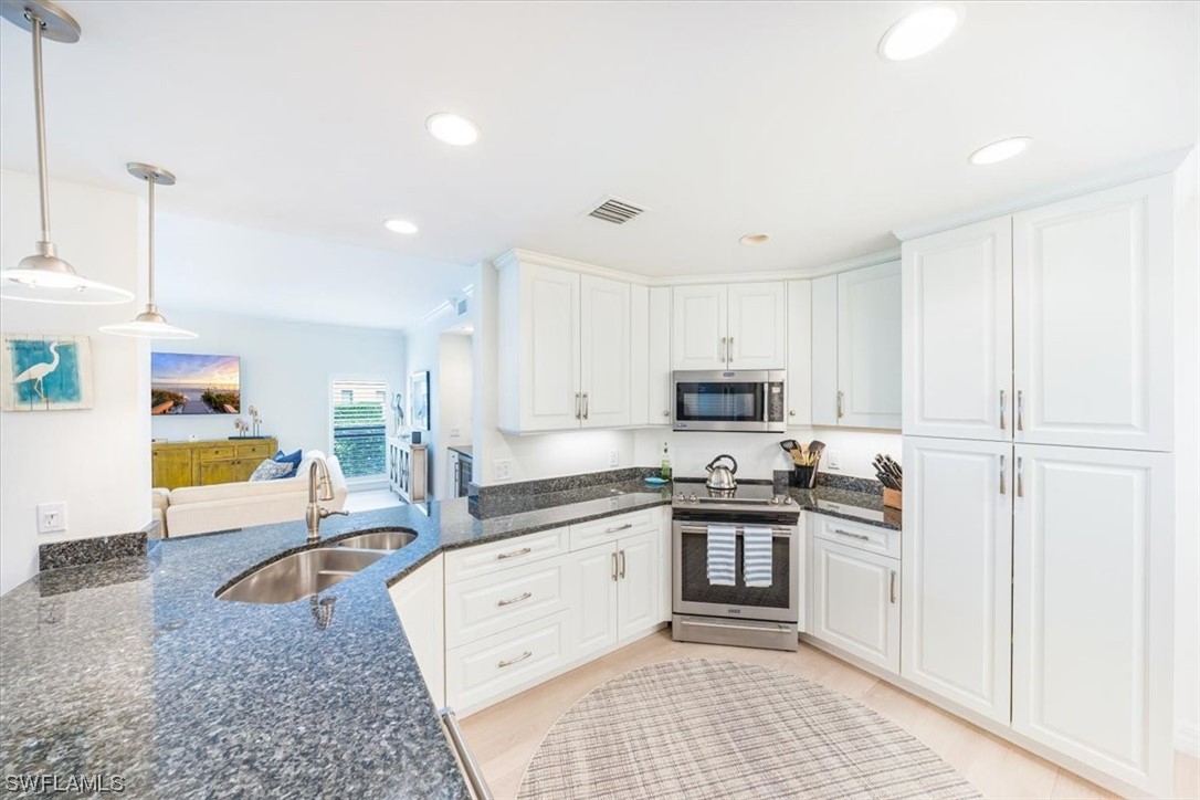 3 Bed Condominium for Sale in Eagle Creek, FL, $334,000 — photo 6