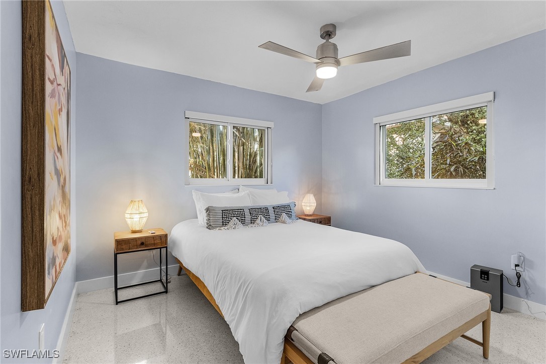 2 Bed Waterfront Home for Sale in Fort Myers, photo 6