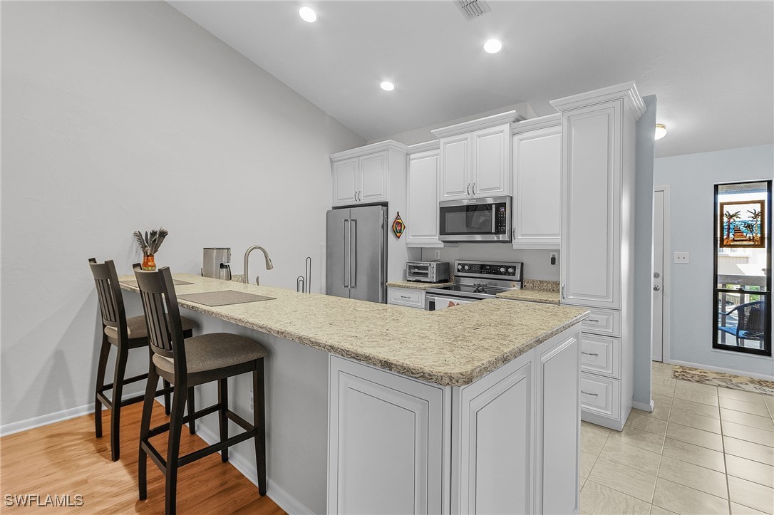 2 Bed Condominium for Sale in Bokeelia, photo 6
