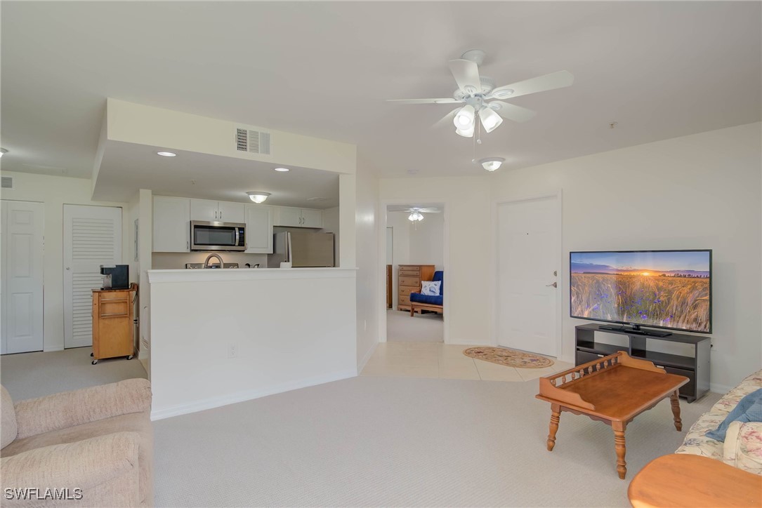 2 Bed Condominium for Sale in Four Mile Cove, FL, $144,900 — photo 6