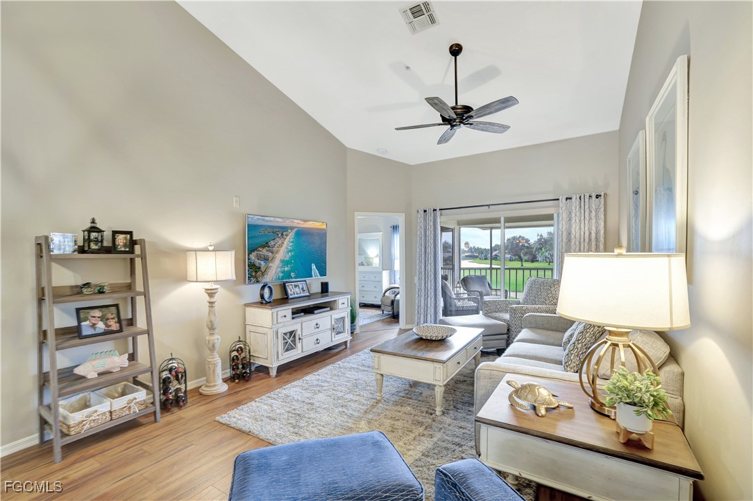 2 Bed Condominium for Sale in Worthington, photo 6