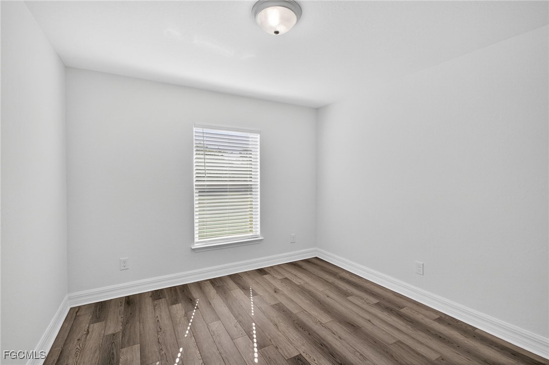 3 Bed SingleFamilyResidence for Sale in Punta Gorda, FL — photo 6