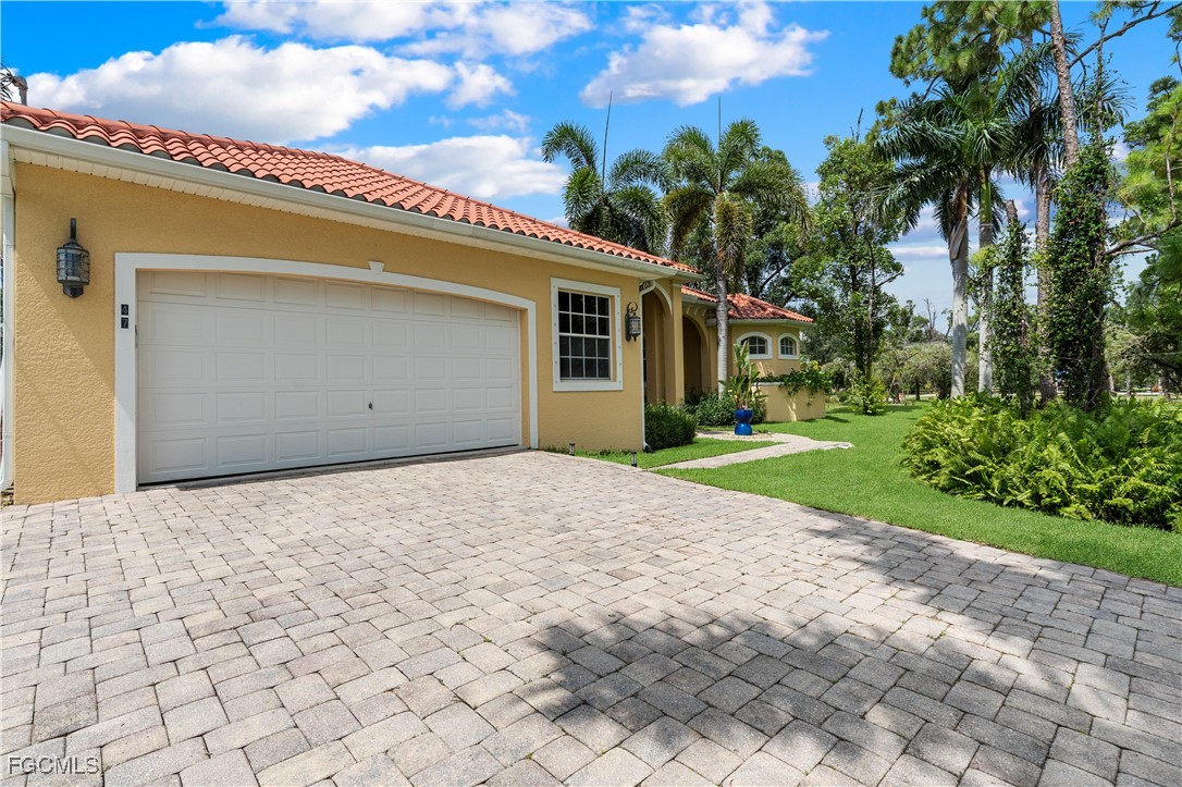 3 Bed Pool Home for Sale in Cape Coral, photo 6