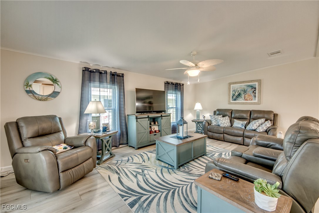 2 Bed ManufacturedHome for Sale in Pine Island Cove, FL — photo 6