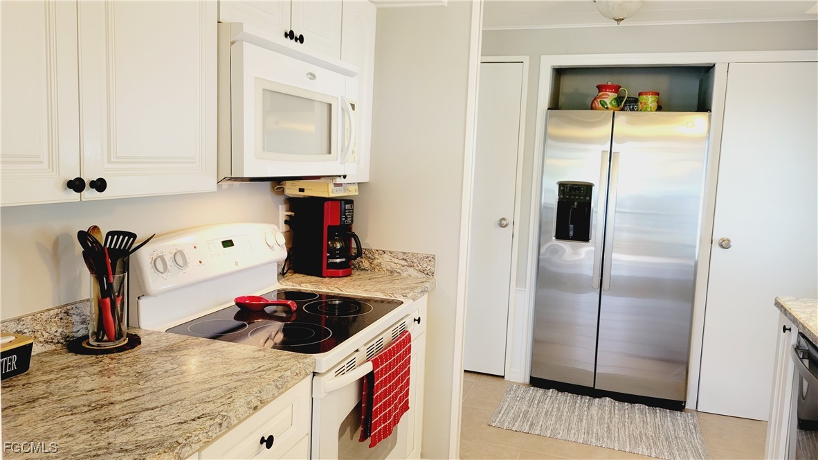 2 Bed ManufacturedHome for Sale in Fort Myers, photo 6