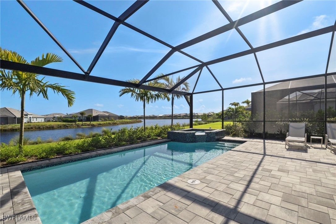 3 Bed Pool Home for Sale in Naples, photo 6