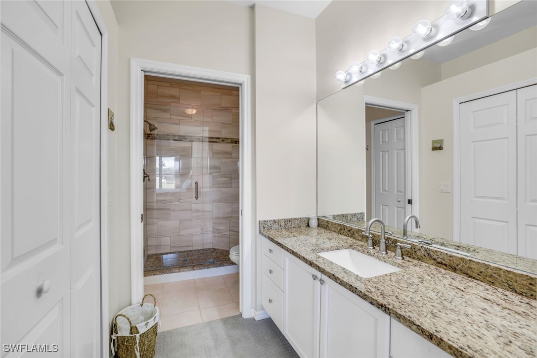 2 Bed Waterfront Home for Sale in Naples, photo 6