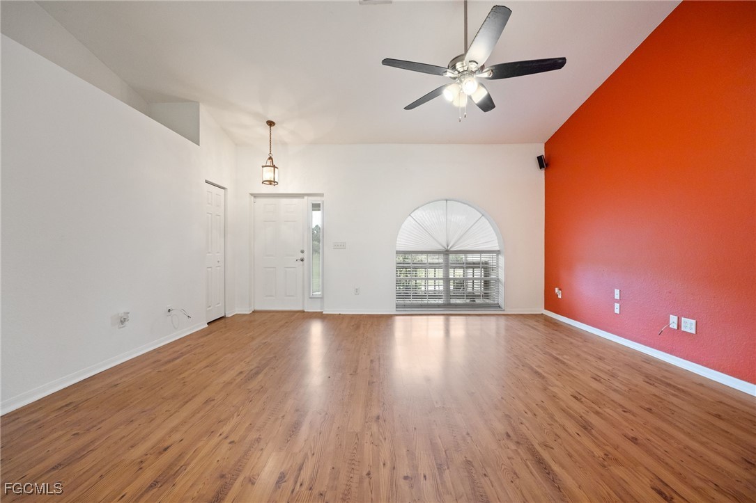 3 Bed SingleFamilyResidence for Sale in Horseshoe Acres, photo 6