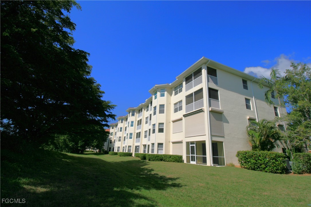 2 Bed Condominium for Sale in Fairway Villas, FL, $190,000 — photo 6