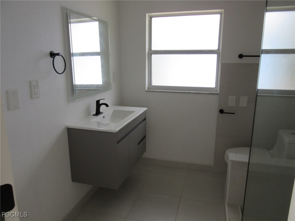 3 Bed SingleFamilyResidence for Sale in Cape Coral, FL — photo 6