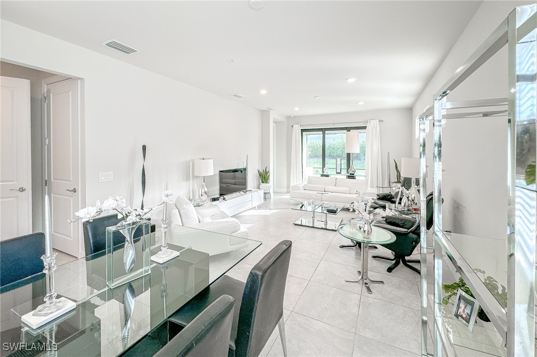 3 Bed SingleFamilyResidence for Sale in Naples, FL, $450,000 — photo 6