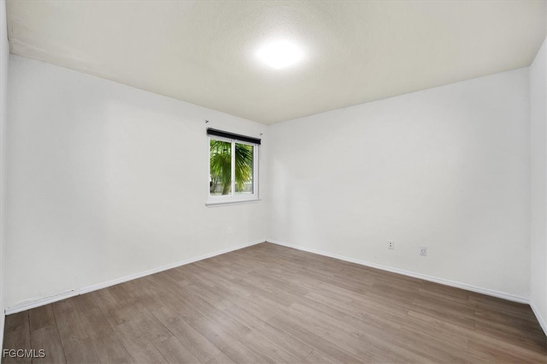 2 Bed Condominium for Sale in Village Creek, photo 6