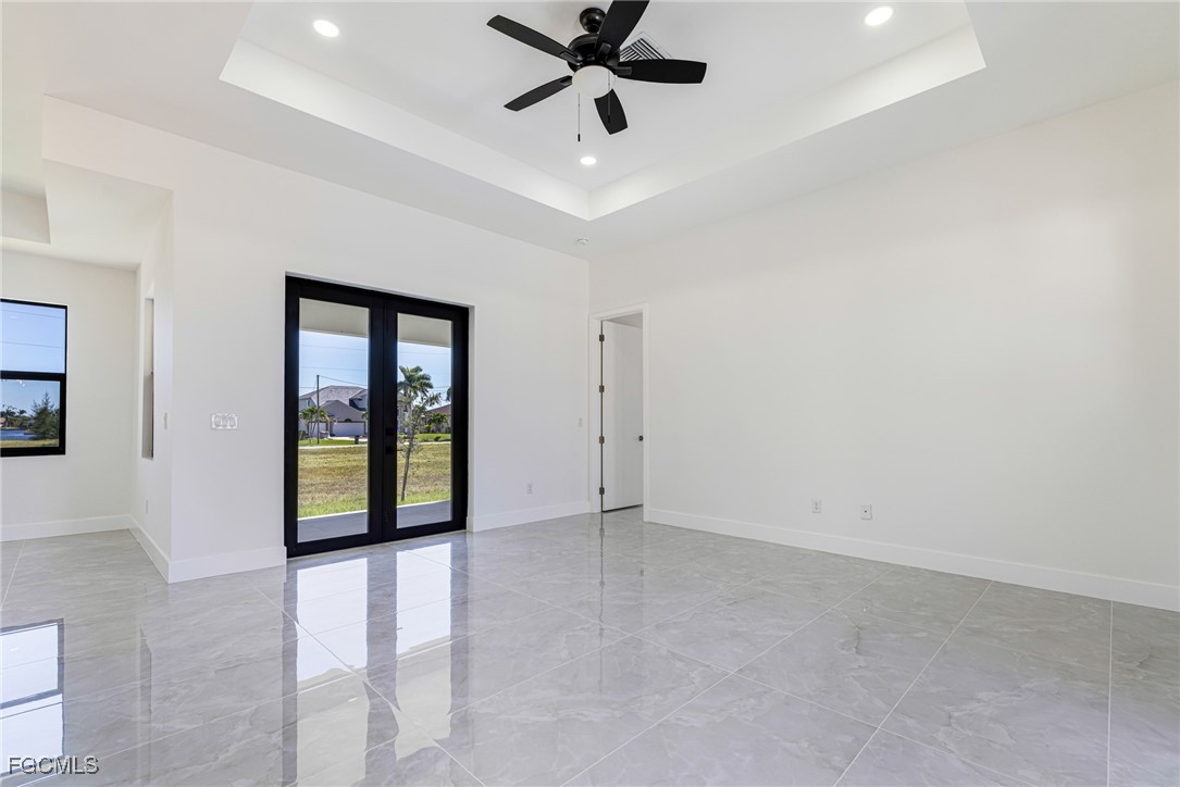 4 Bed SingleFamilyResidence for Sale in Cape Coral, photo 6