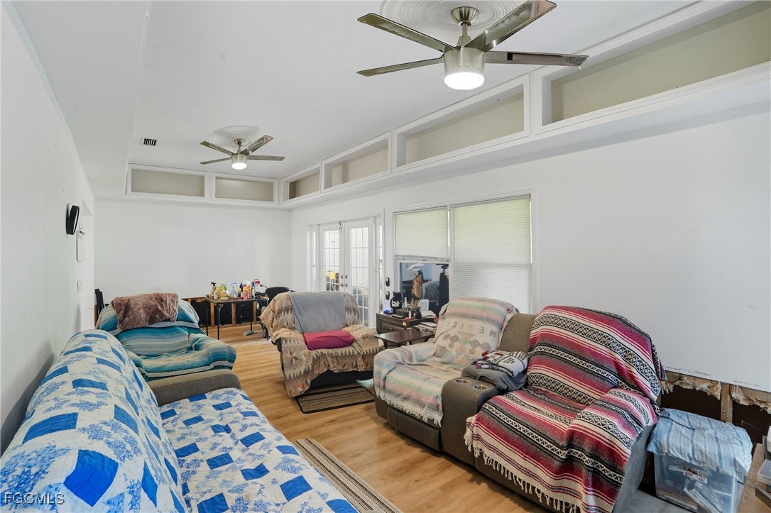 3 Bed Waterfront Home for Sale in North Fort Myers, photo 6