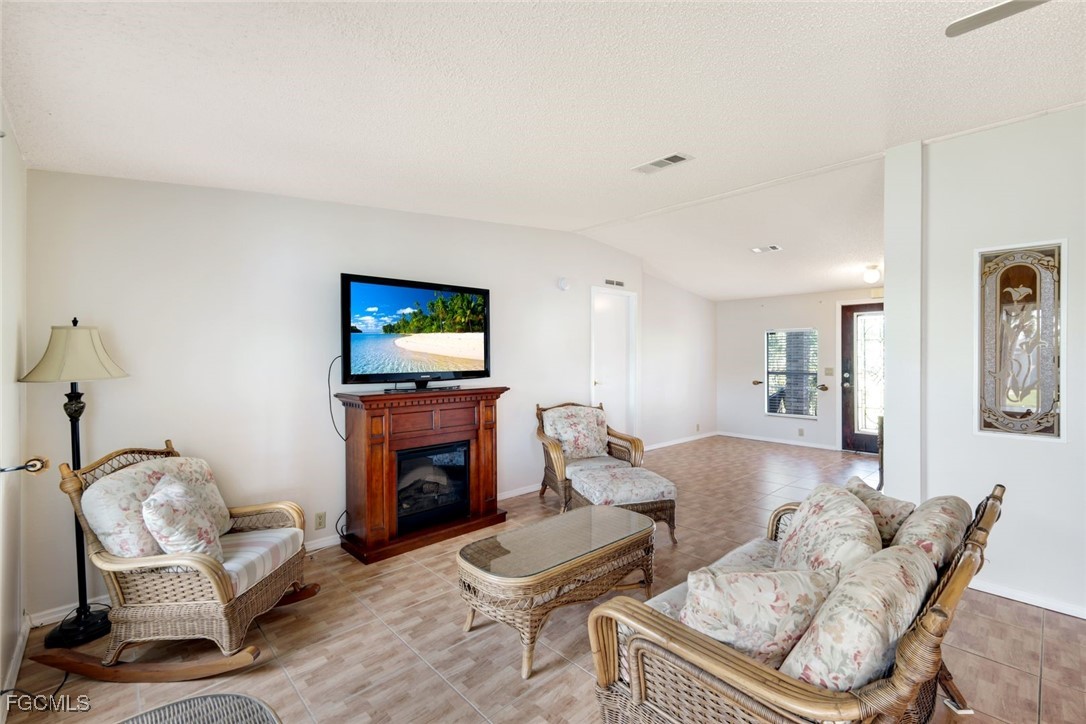 3 Bed Waterfront Home for Sale in North Fort Myers, FL — photo 6