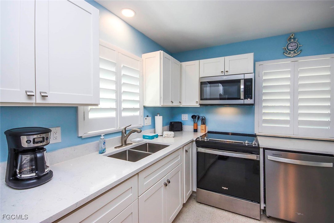 2 Bed Condominium for Sale in Sanibel, photo 6