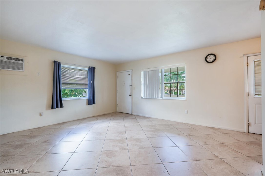 2 Bed Condominium for Sale in Marco Manor Club, photo 6