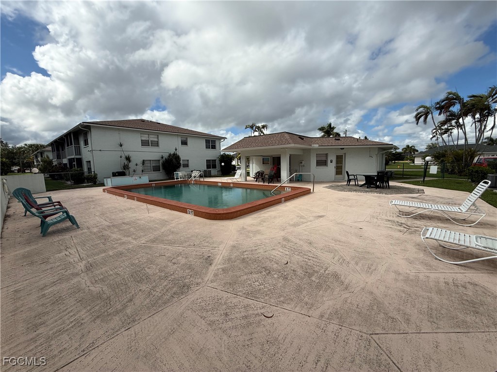 2 Bed Pool Home for Sale in Egret Condo, FL, $155,000 — photo 6