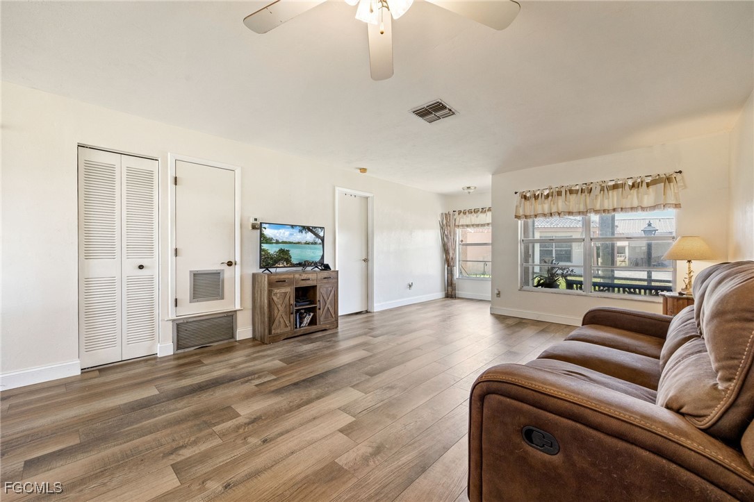 2 Bed Duplex for Sale in Parkwood Villas, FL, $160,000 — photo 6