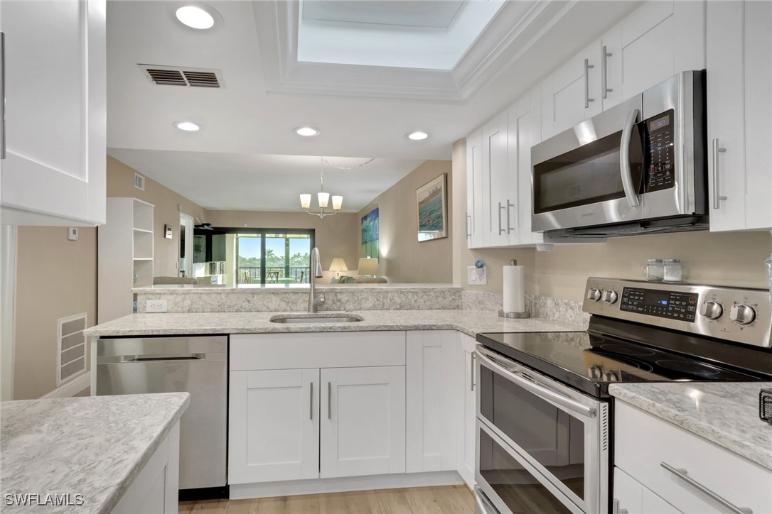 2 Bed Condominium for Sale in Fort Myers Beach, FL, $349,900 — photo 6