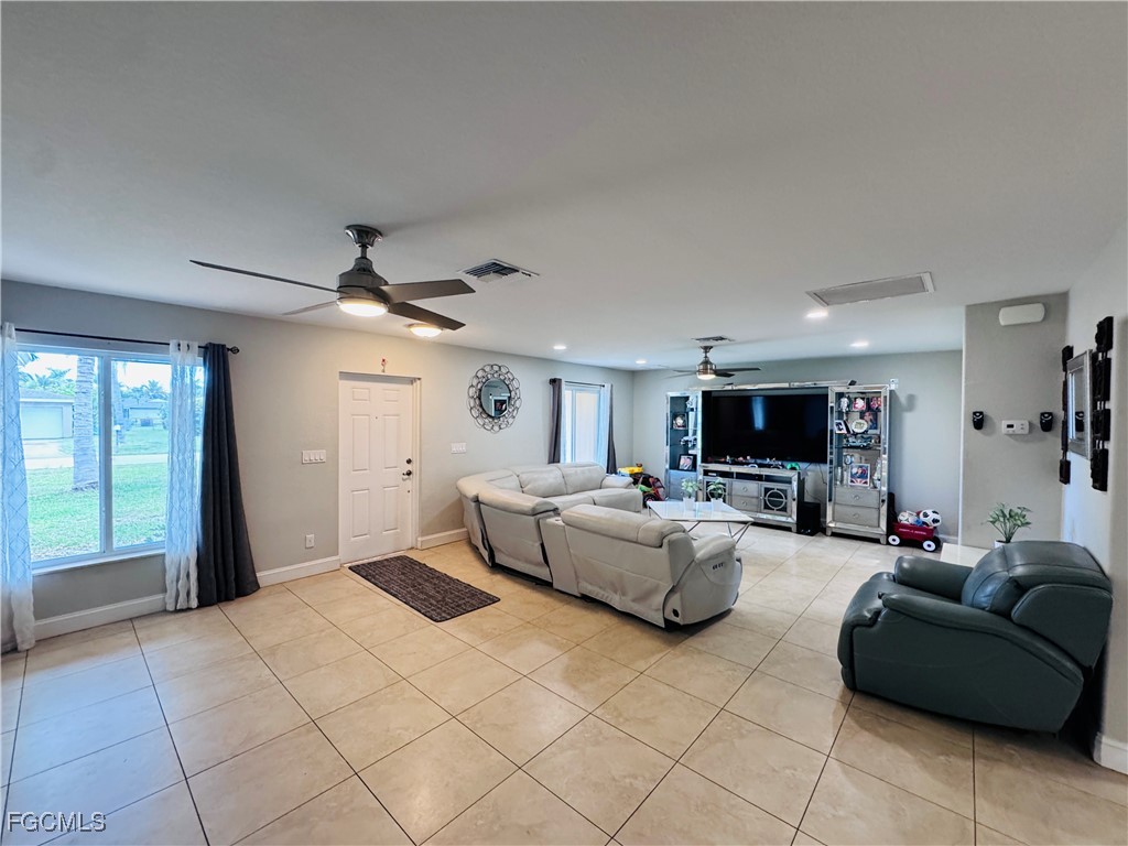 3 Bed SingleFamilyResidence for Sale in Cape Coral, FL — photo 6
