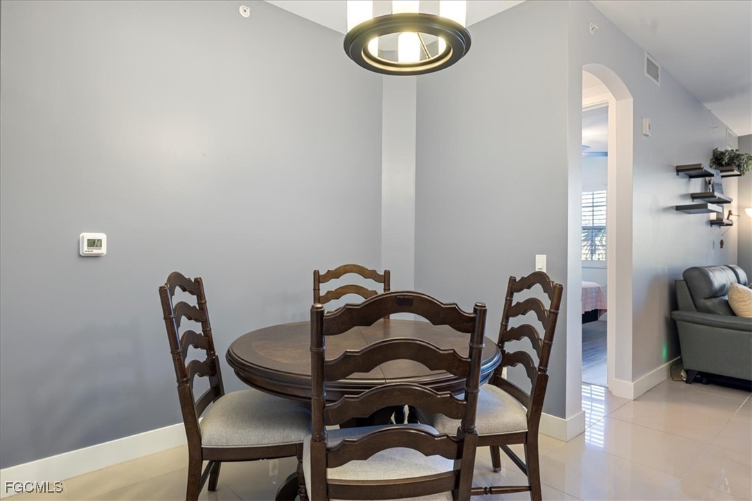 2 Bed Condominium for Sale in Royal Pointe, photo 6