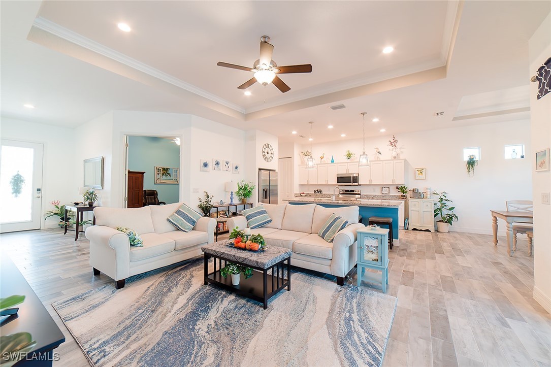 3 Bed Pool Home for Sale in Rotonda Heights, photo 6