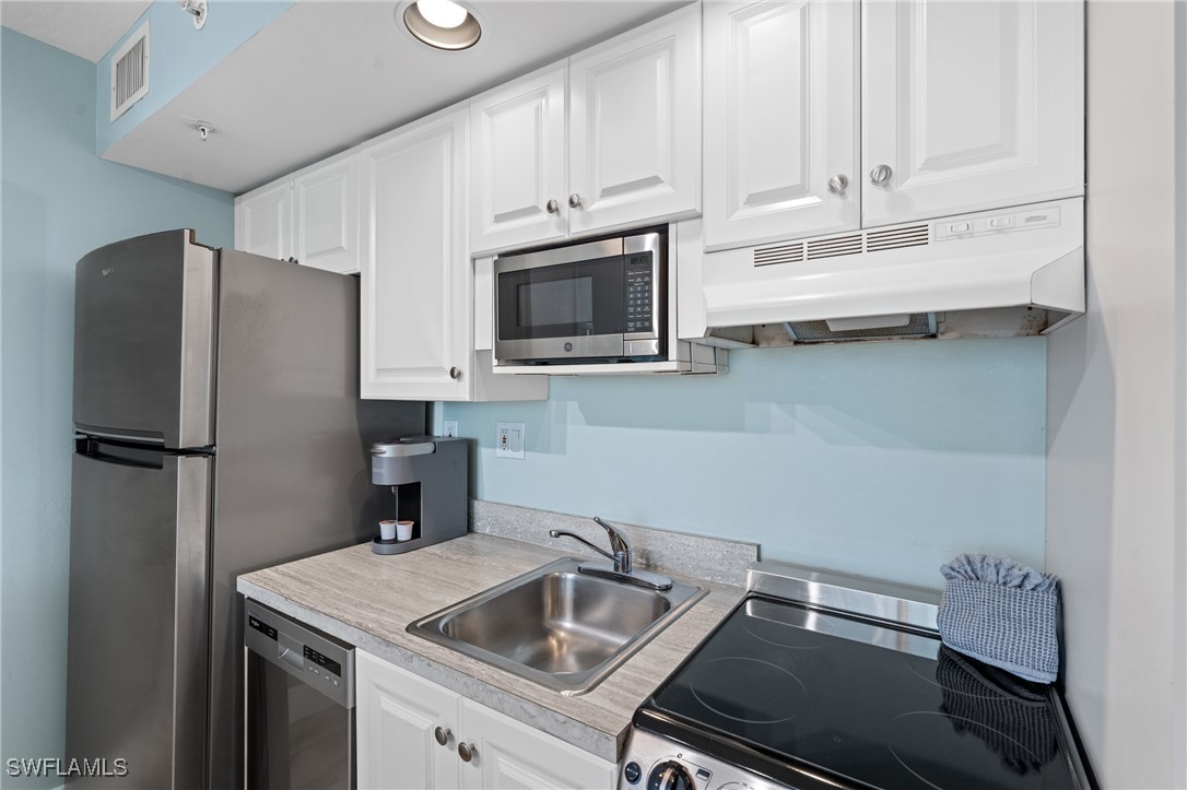 1 Bed Waterfront Home for Sale in Fort Myers Beach, FL — photo 6