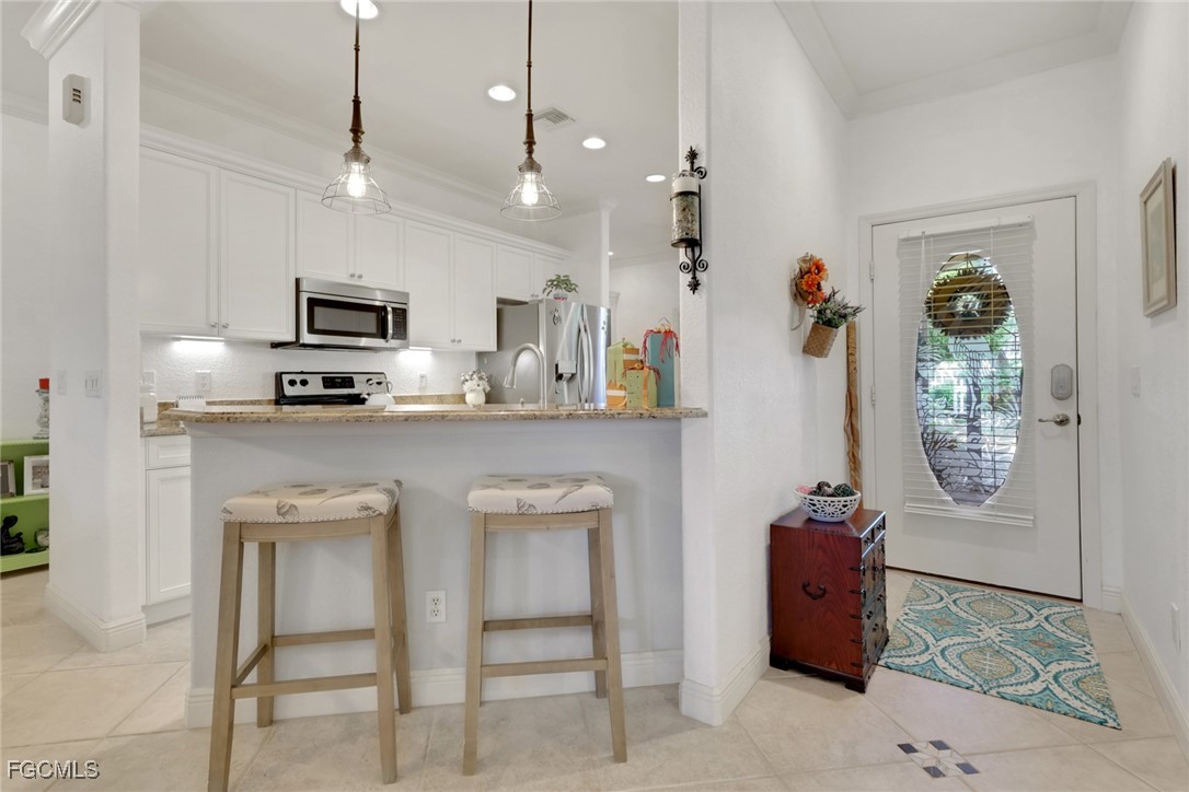 2 Bed SingleFamilyResidence for Sale in North Fort Myers, FL — photo 6