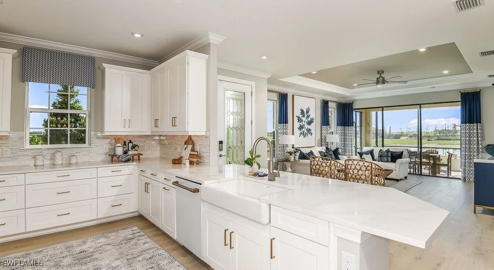 3 Bed Waterfront Home for Sale in Naples, FL, $565,593 — photo 6