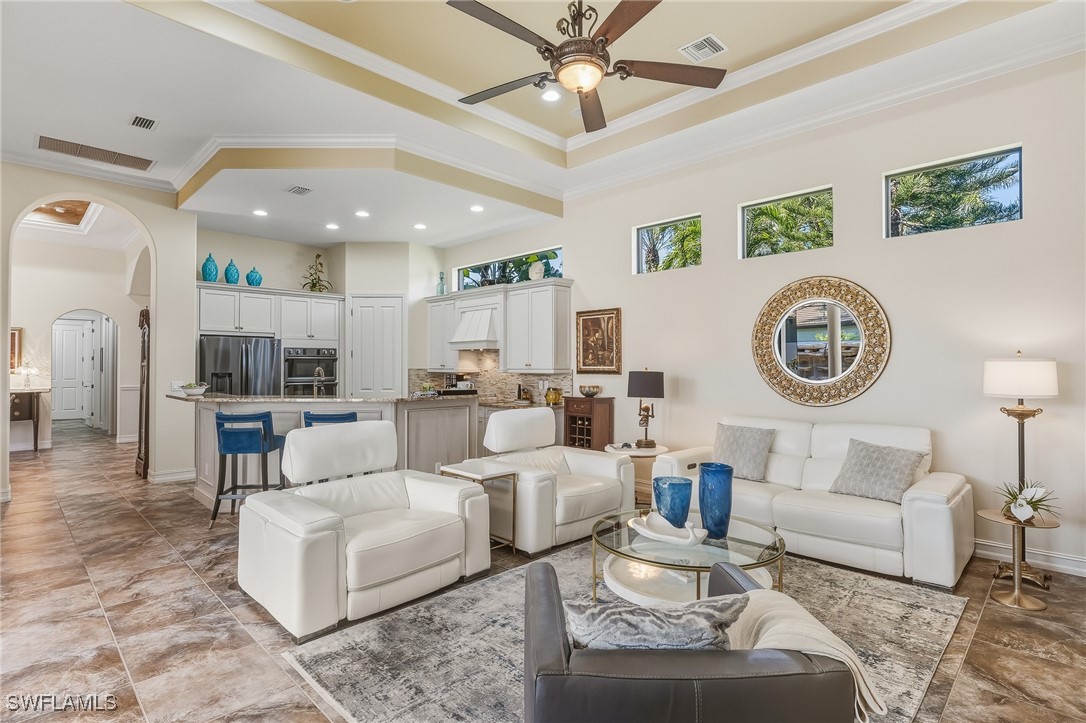 4 Bed Pool Home for Sale in Naples, photo 6