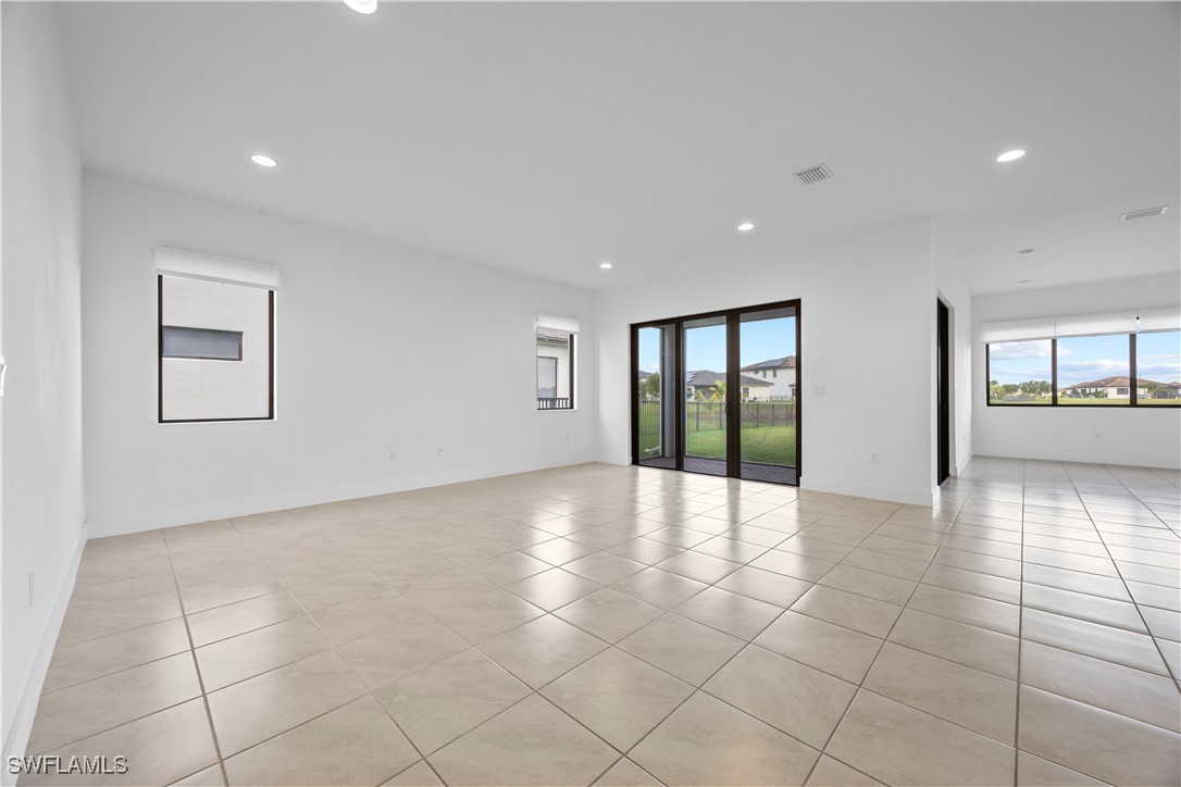 3 Bed Waterfront Home for Sale in Maple Ridge, photo 6