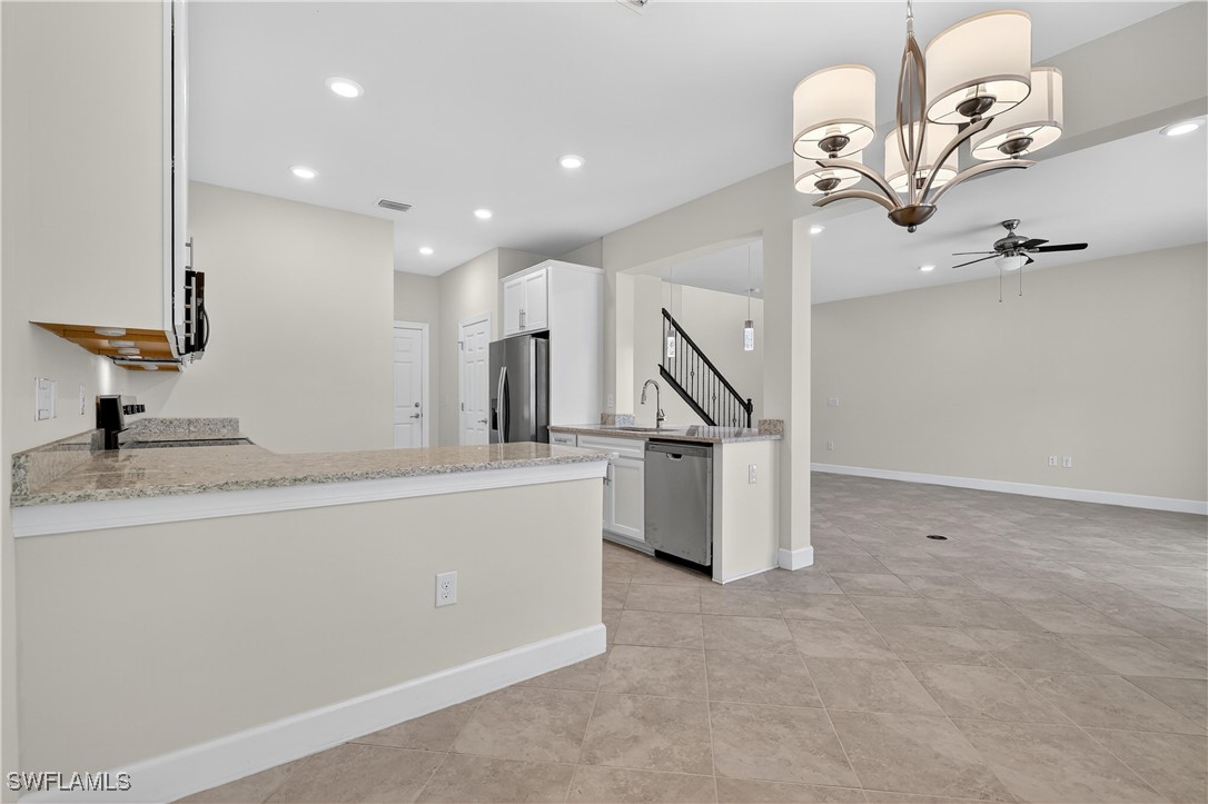 3 Bed SingleFamilyResidence for Sale in Westbrook, photo 6