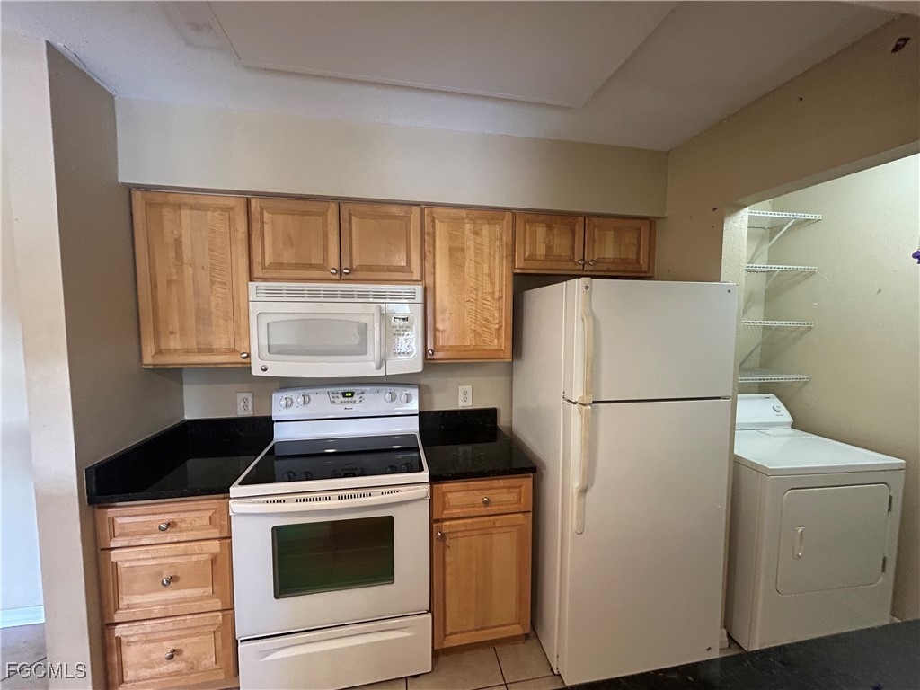 2 Bed Waterfront Home for Sale in Village Creek, photo 6