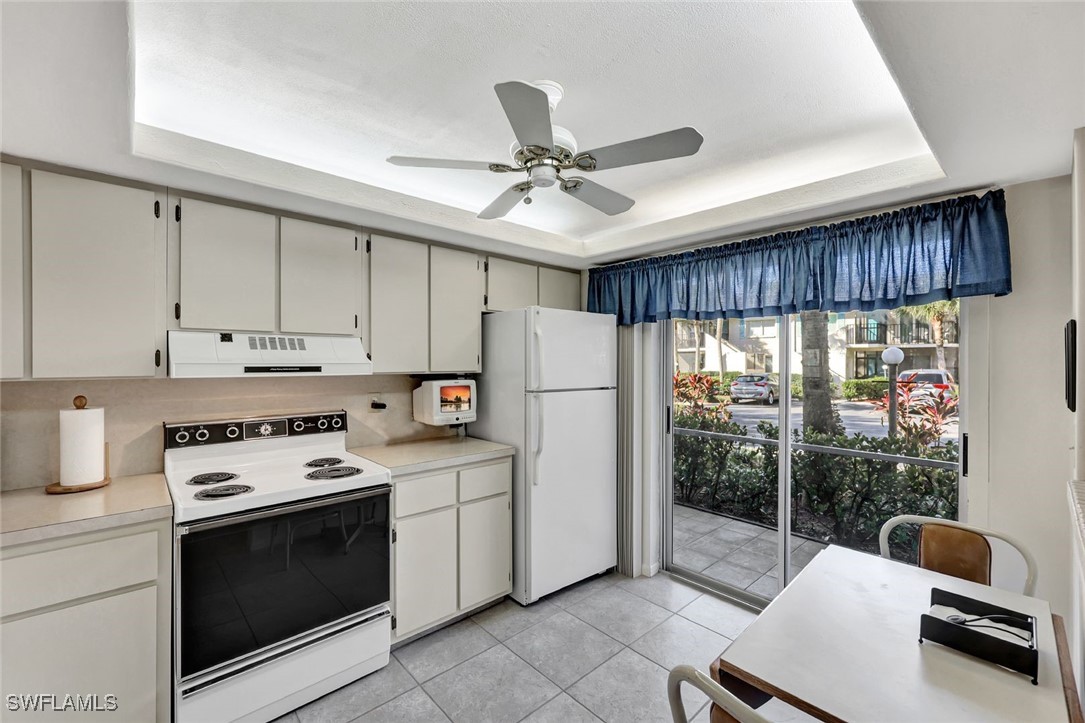 2 Bed Condominium for Sale in Winterpark, FL, $185,000 — photo 6
