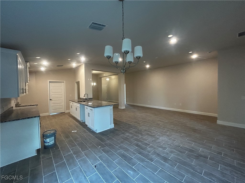 3 Bed SingleFamilyResidence for Sale in Port Charlotte, FL — photo 6