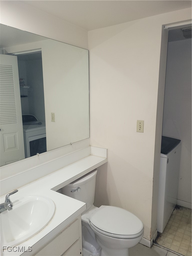 2 Bed Townhouse for Sale in Fort Myers, FL, $120,000 — photo 6