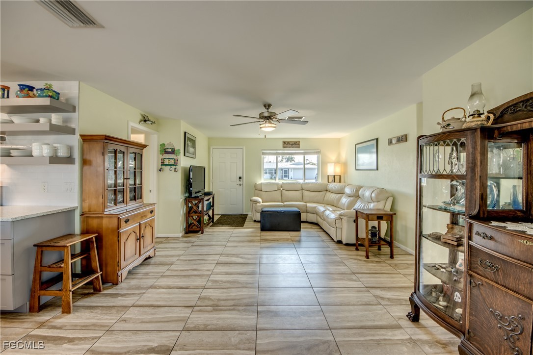3 Bed SingleFamilyResidence for Sale in Charlotte Shores, FL — photo 6