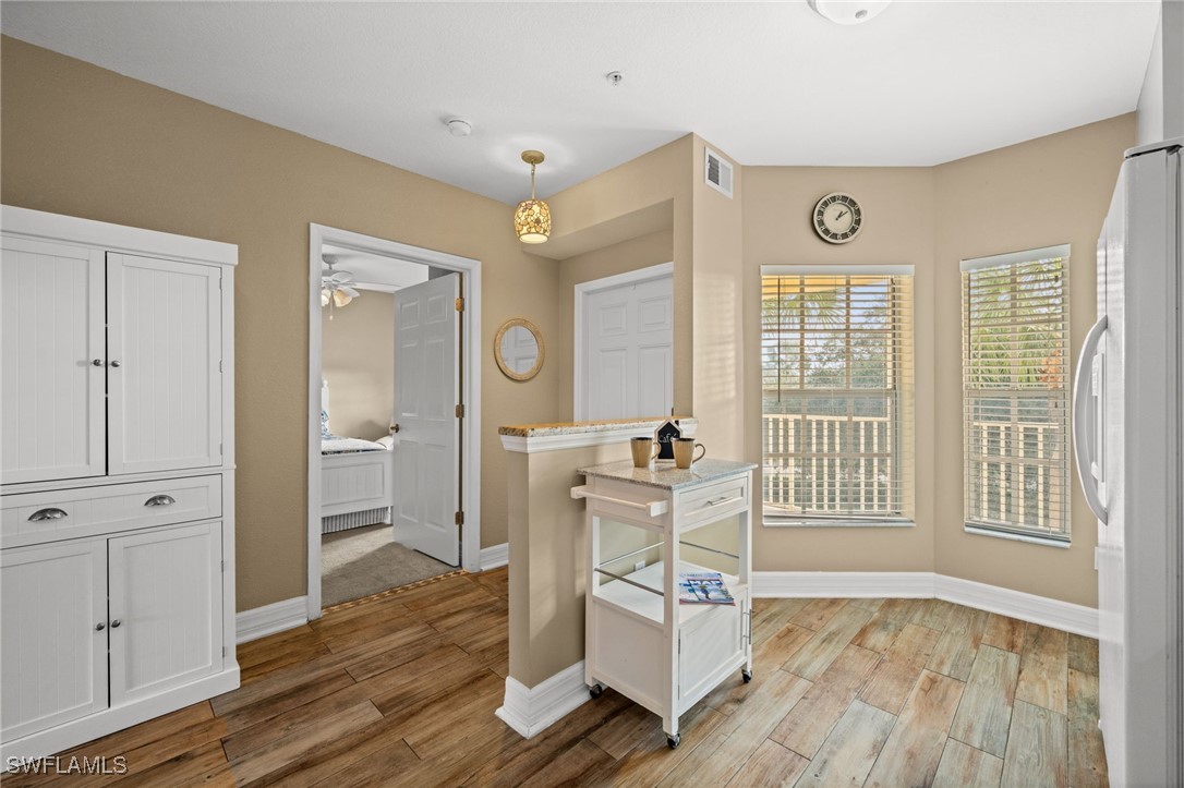 2 Bed Condominium for Sale in Naples, photo 6