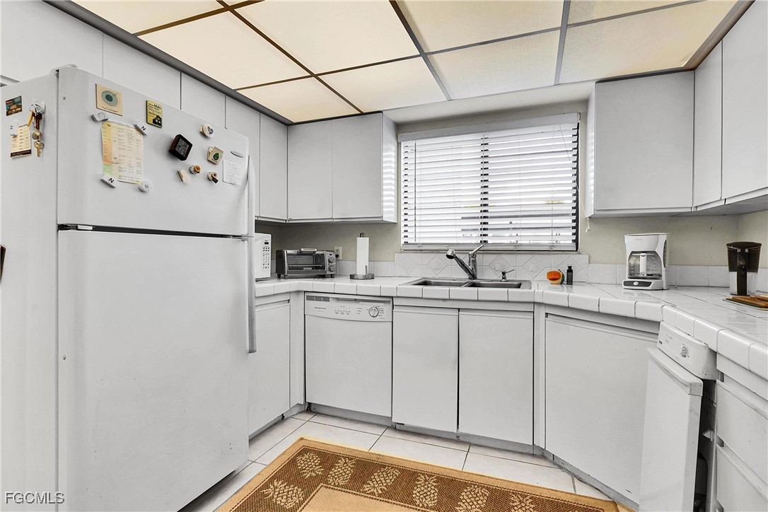2 Bed Condominium for Sale in Fort Myers, photo 6