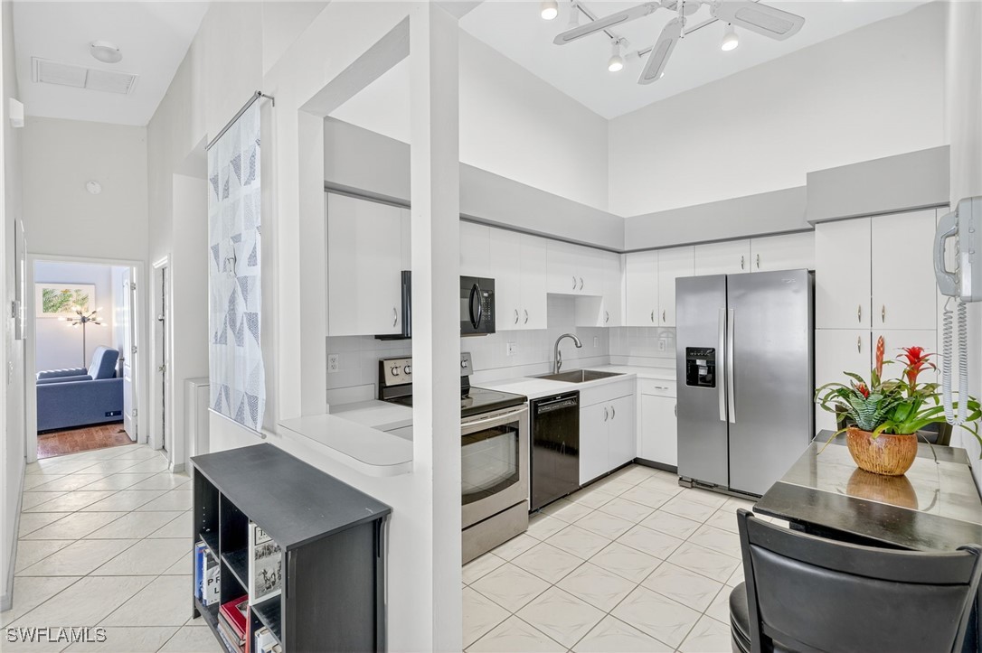 3 Bed Attached for Sale in Estero, photo 6