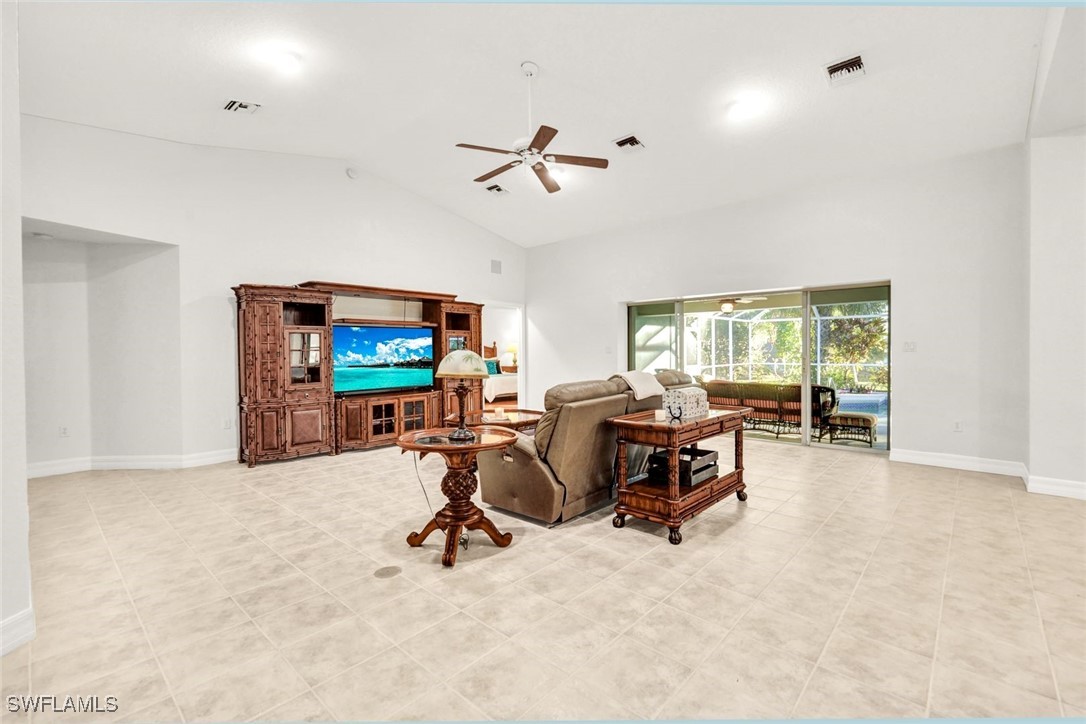 3 Bed Pool Home for Sale in Naples, photo 6
