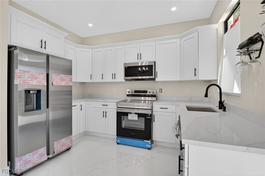 4 Bed SingleFamilyResidence for Sale in Lehigh Acres, FL — photo 6