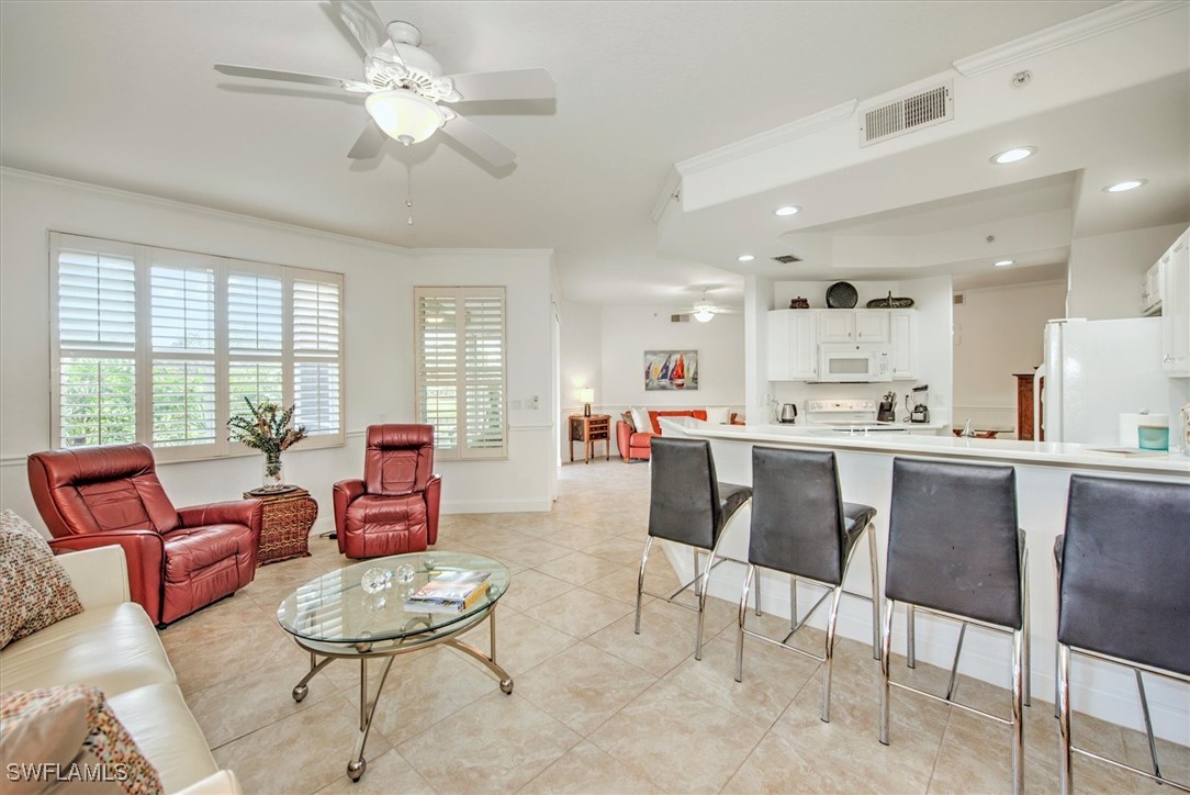 2 Bed Condominium for Sale in Whisper Trace, photo 6