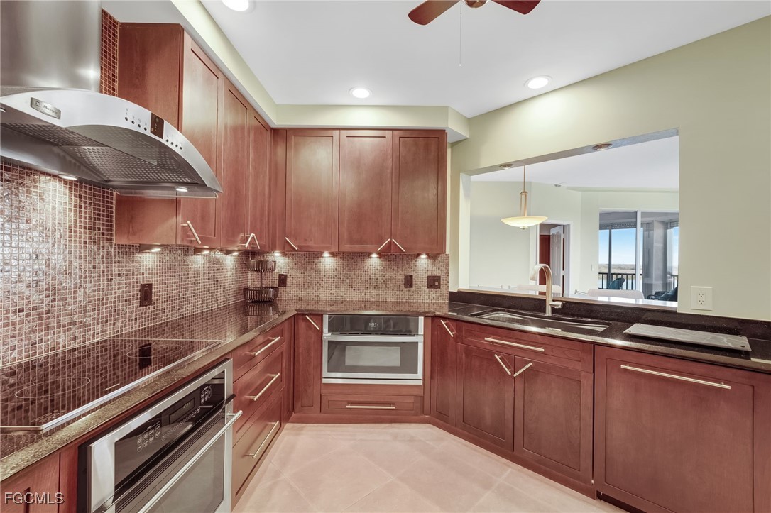 2 Bed Waterfront Home for Sale in Waterside At Bay Beach, photo 6
