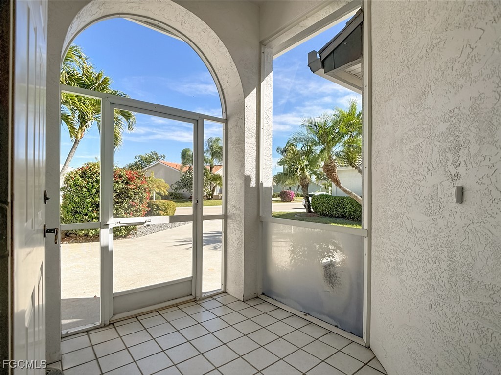 2 Bed SingleFamilyResidence for Sale in North Fort Myers, FL — photo 6