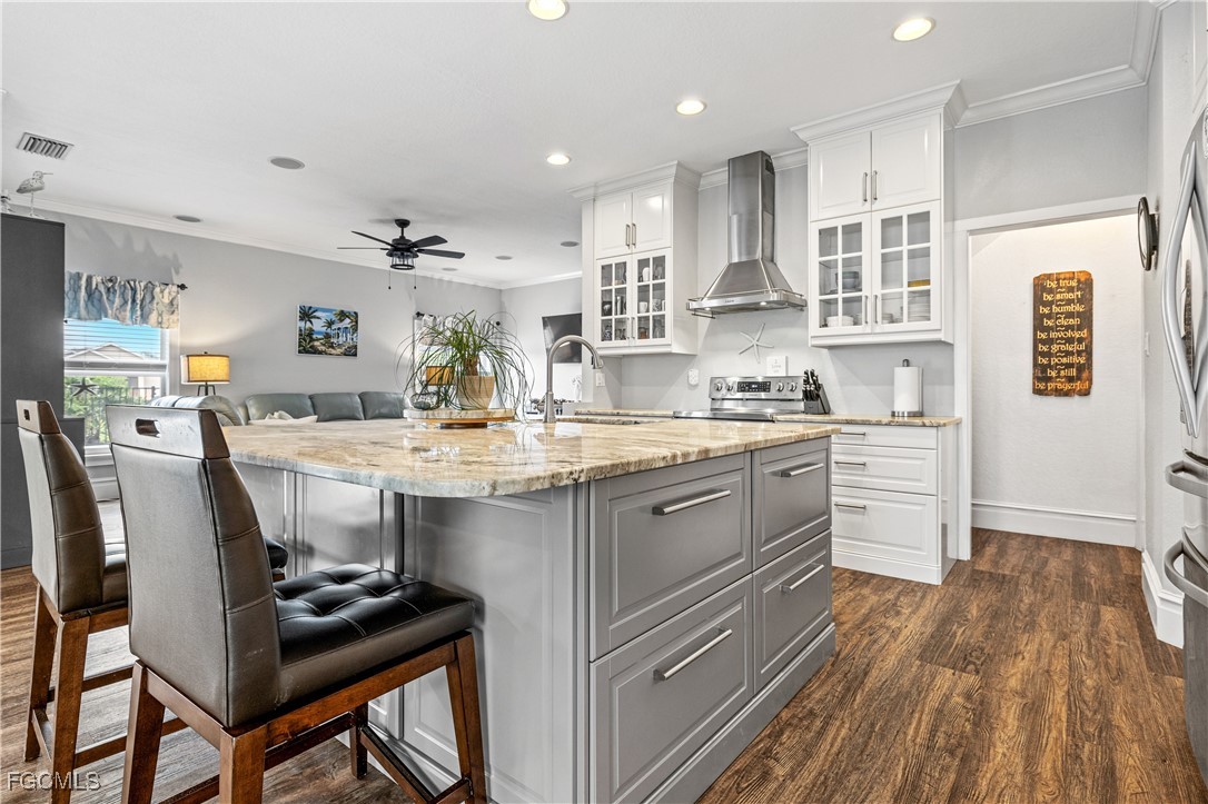 5 Bed Pool Home for Sale in Heatherwood Lakes, photo 6