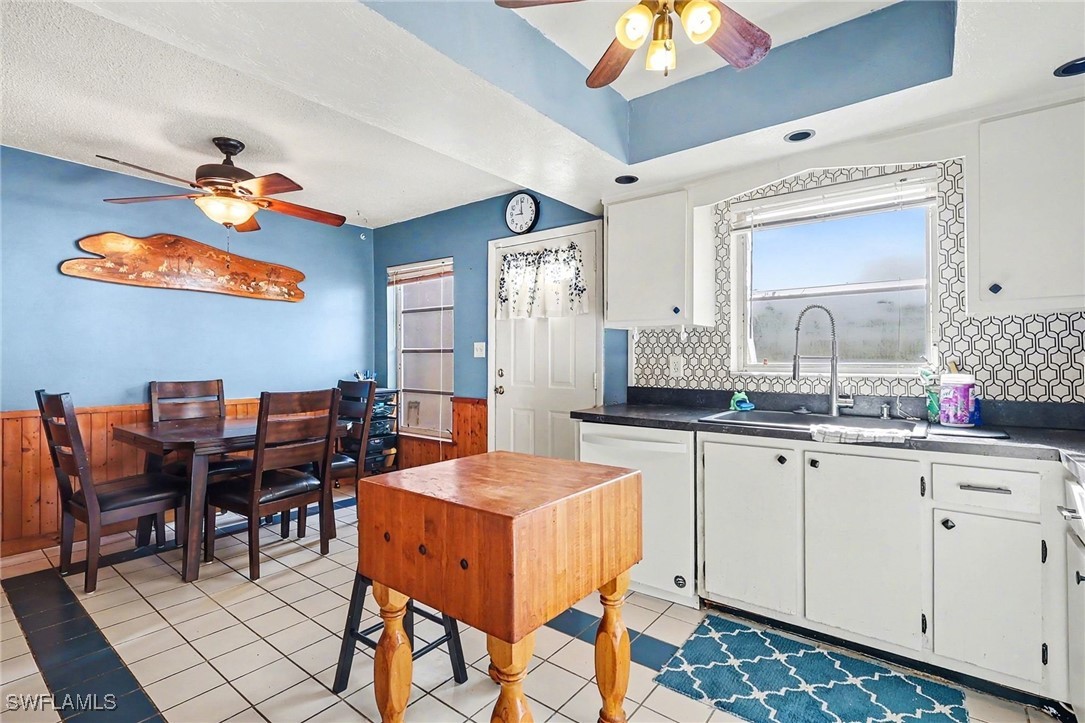 2 Bed Condominium for Sale in Naples, FL, $197,000 — photo 6